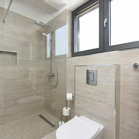 Sunlight Nyaraló Zára